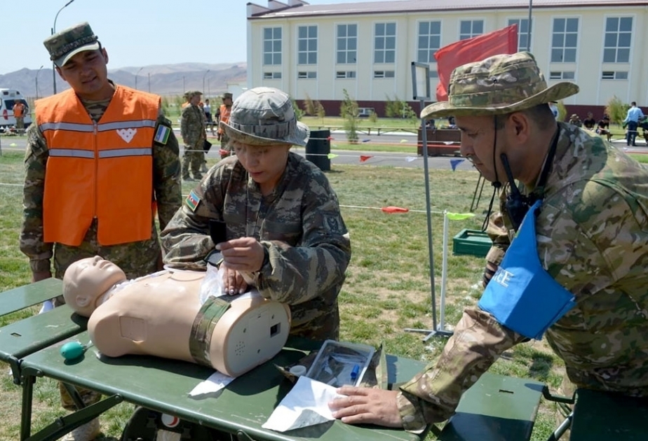 Sigue el concurso “Carrera de relevos médicos militares”