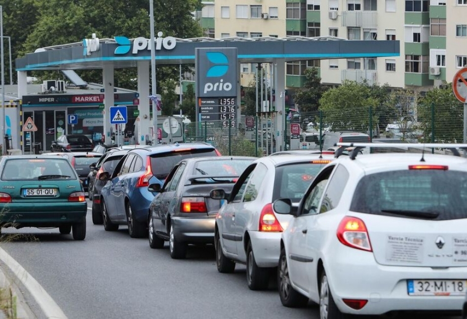 En Portugal, los conductores de camiones de gasolina iniciaron una huelga indefinida