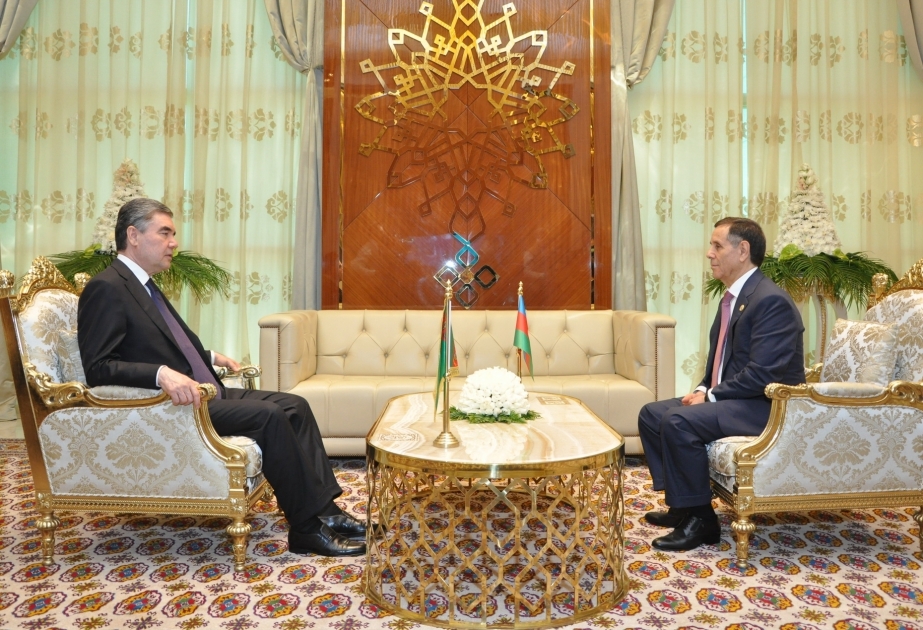 Turkmenbachy : rencontre du Premier ministre Novrouz Mammadov avec le président turkmène Kourbangouli Berdimoukhamedov