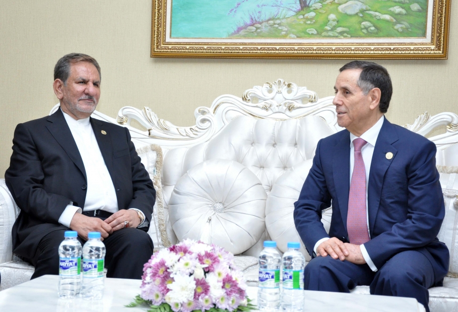 Le Premier ministre Novrouz Mammadov s'est entretenu avec le vice-président iranien Eshagh Jahangiri à Turkmenbachy
