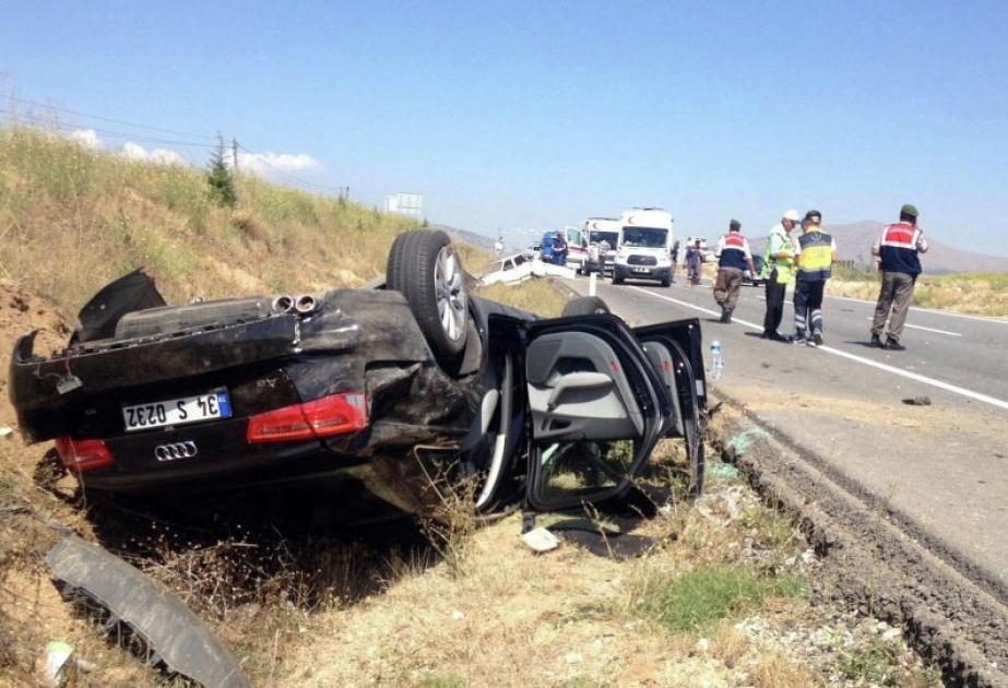 Türkiyədə yol qəzalarında 24 nəfər ölüb