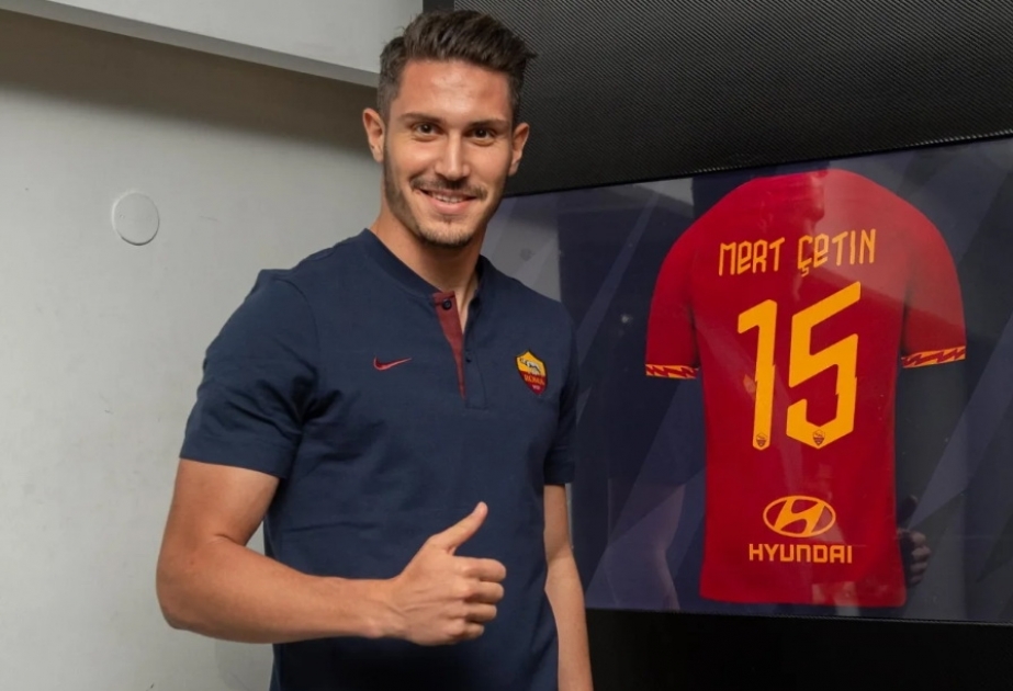 El defensa turco Mert Çetin ficha por el Roma