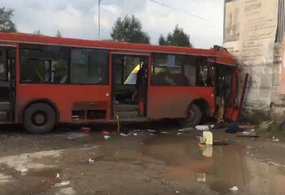 Permdə avtobusun qəzaya uğraması nəticəsində 22 nəfər yaralanıb