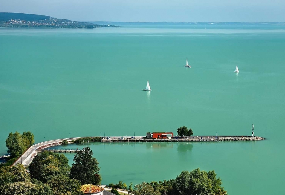 Balaton gölü populyarlığını qoruyub saxlayır