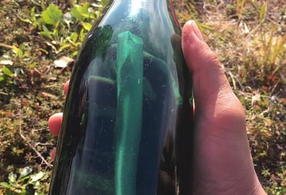 Ein Mann findet in Alaska ins Meer geworfene Flaschenpost