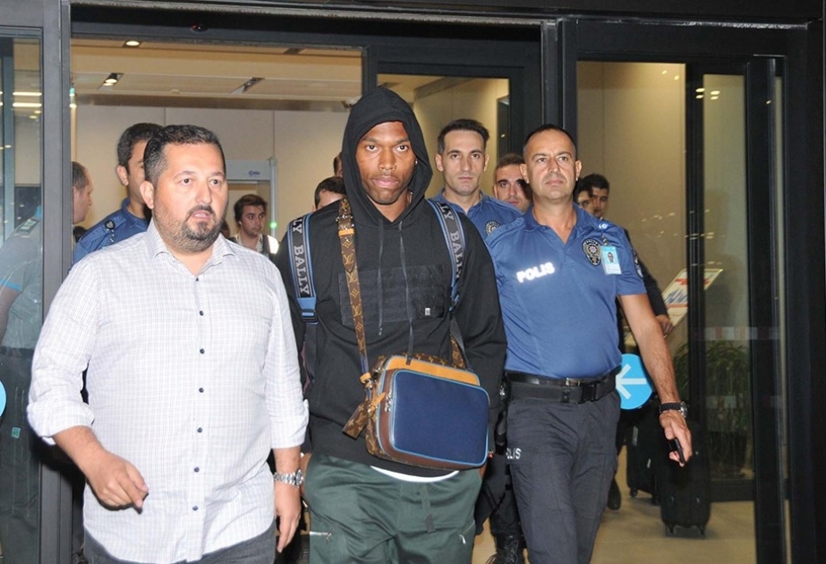 İngiltərəli futbolçu “Trabzonspor” ilə transfer danışıqları aparmaq üçün İstanbula gəlib