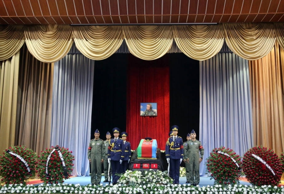 Hərbi pilot Rəşad Atakişiyev ilə vida mərasimi keçirilib