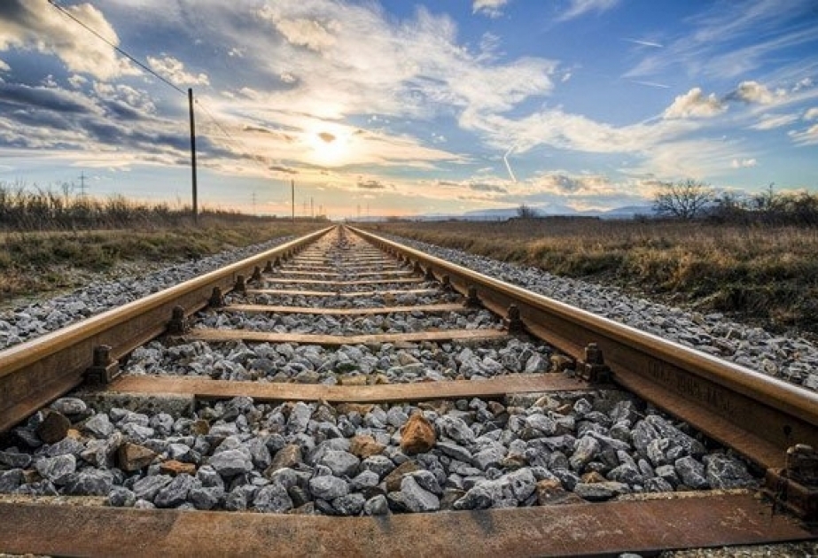 Irán, Turkmenistán, Kazajistán y Azerbaiyán debaten sobre la cooperación en materia de ferrocarriles