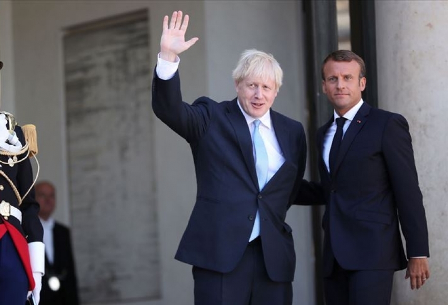 Emmanuel Makron və Boris Conson “Brexit” məsələsini müzakirə ediblər