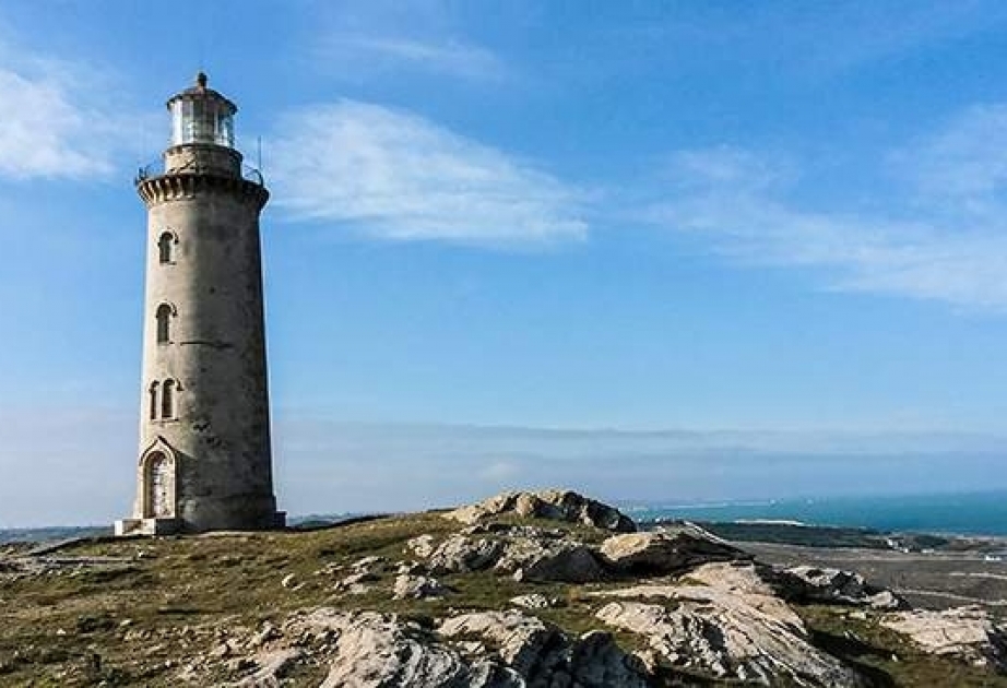 Faro de Absheron: Misterioso y más grande de la península