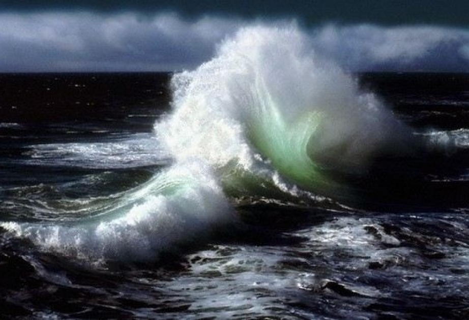 Повышение температуры сделает океанические волны у 50 процентов береговых линий по всему миру мощнее и длиннее