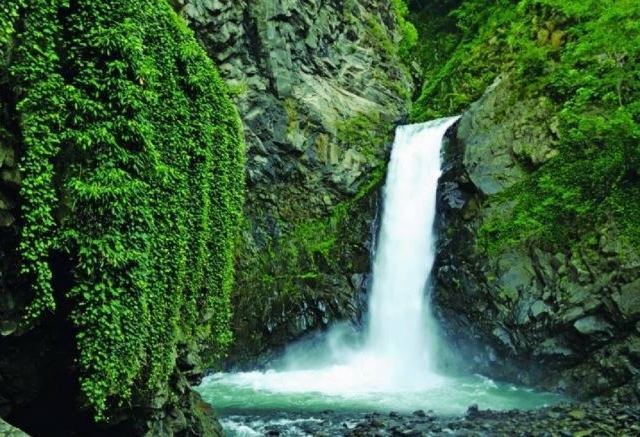 Cascadas mágicas de Azerbaiyán