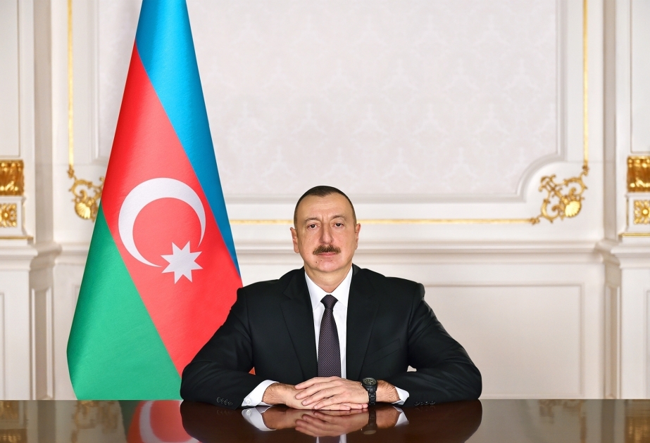 Presidente de Azerbaiyán felicita a su homólogo ucraniano por el Día de la Independencia