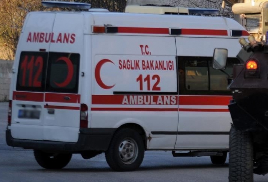 Türkiyədə zirehli maşın qəzaya uğrayıb: iki polis həlak olub, dördü yaralanıb