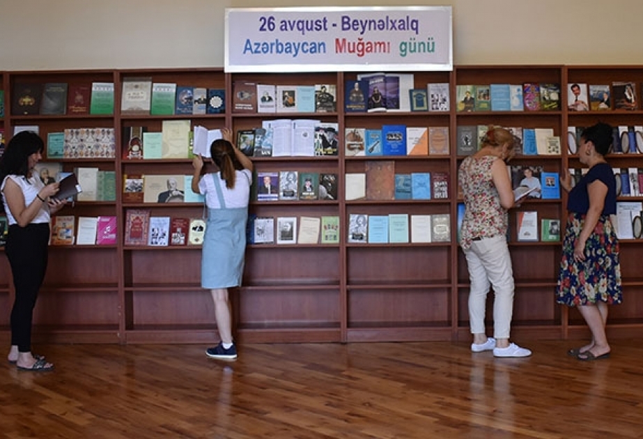 Milli Kitabxanada “26 avqust-Beynəlxalq Azərbaycan Muğamı günü” adlı geniş kitab sərgisi açılıb