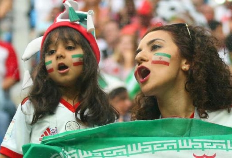 İranda qadınların stadionlarda futbol matçlarını izləmələrinə icazə verilib