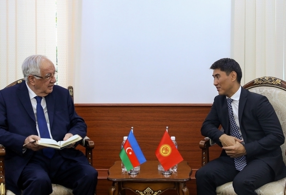 Se discutieron cuestiones de cooperación entre Kirguistán y Azerbaiyán