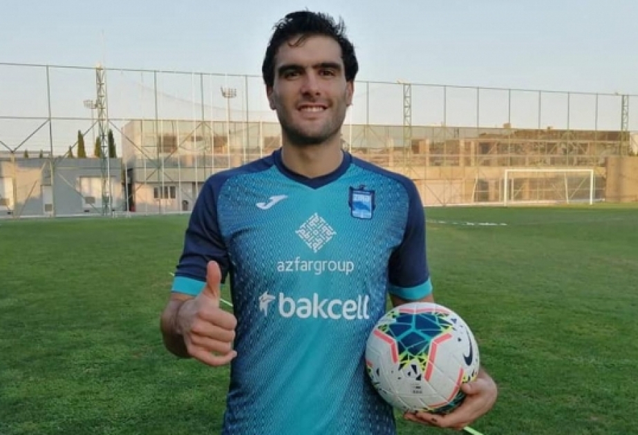 Álvaro Ampuero debutó con triunfo en Azerbaiyán
