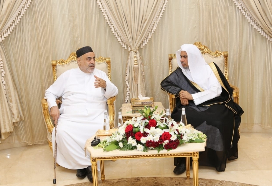 رئيس الإدارة الدينية لمسلمي القوقاز يلتقي بالأمين العام لرابطة العالم الإسلامي