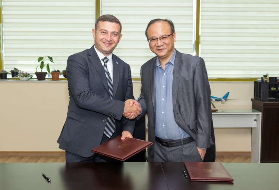 AZAL ha firmado un acuerdo de tres años sobre vuelos chárter a China
