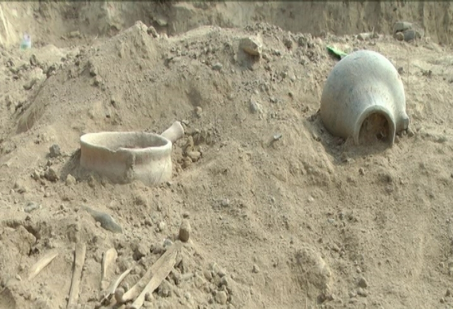 Los miembros de la expedición arqueológica de Karabaj continuaron la investigación de campo en el distrito Agdam