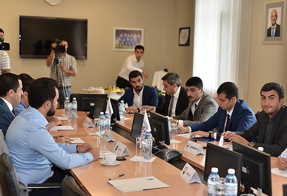 Klublar Komitəsinin növbəti iclası keçirilib