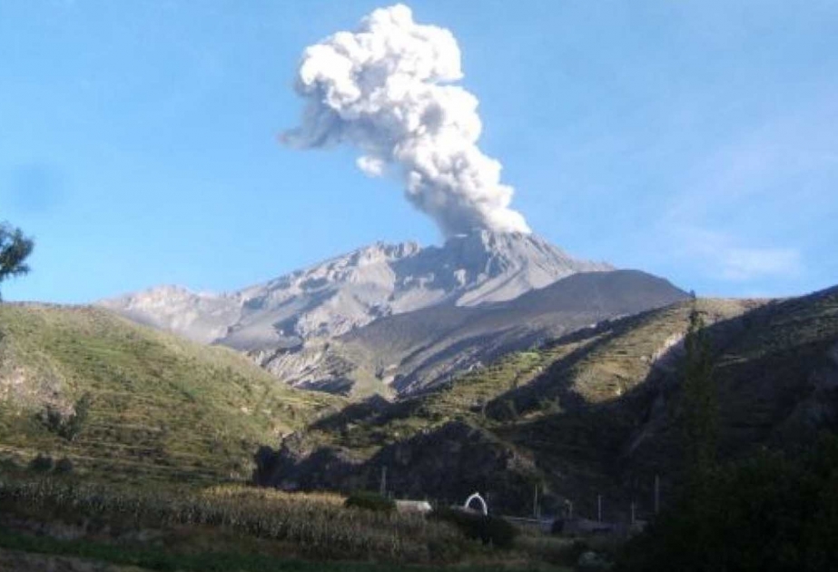 Se registra una explosión en el volcán Ubinas del Perú