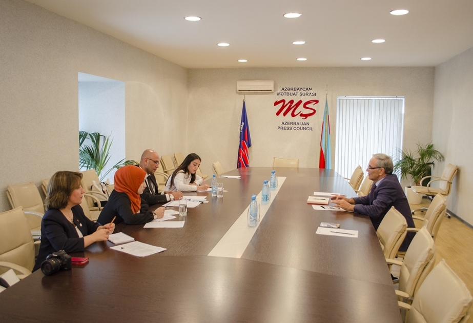 Representantes del COJEP han visitado el Consejo de Prensa de Azerbaiyán