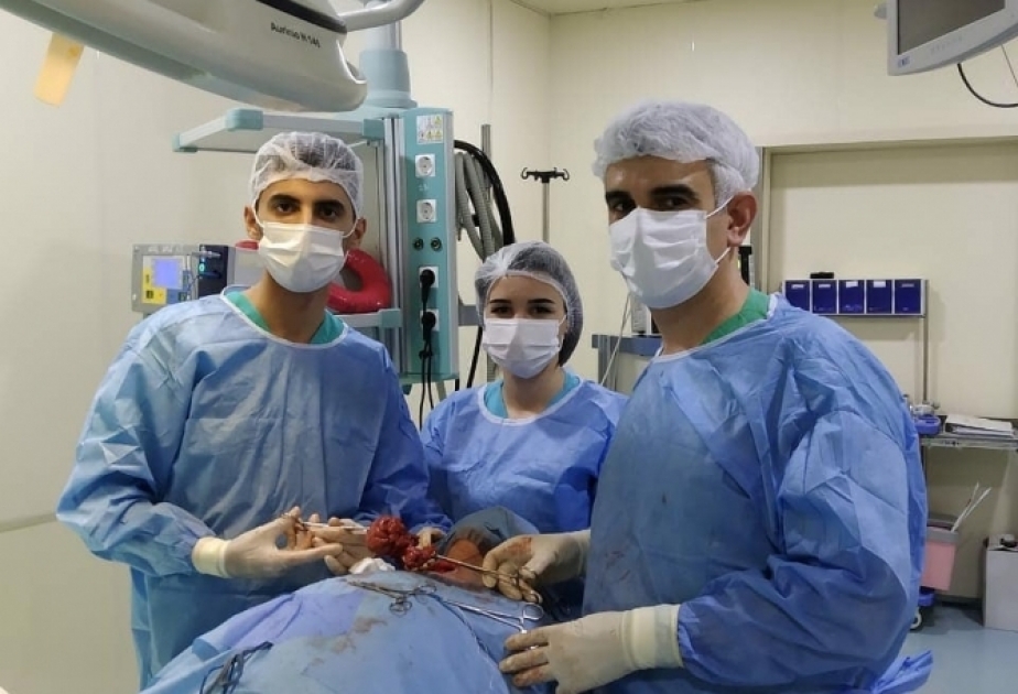В Учебно-хирургической клинике АМУ 81-летней женщине проведена сложная операция токсического зоба