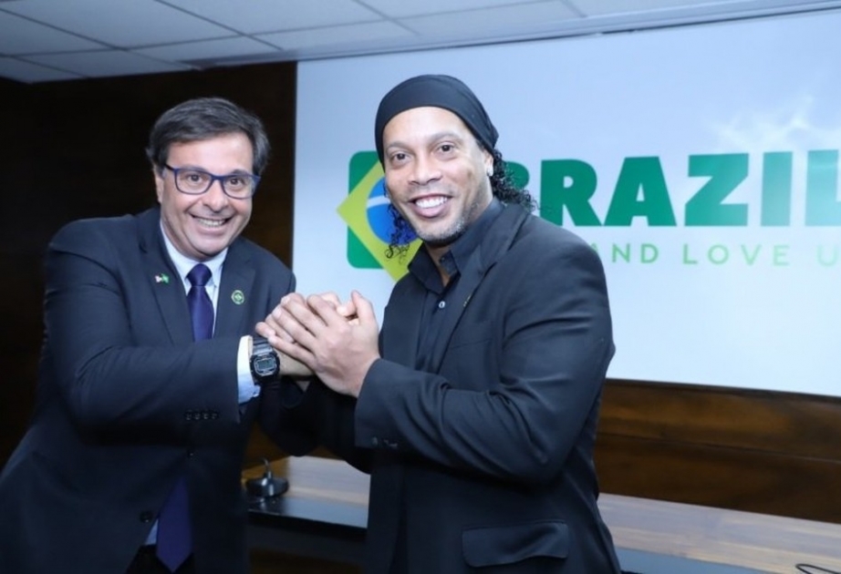 Ronaldinho es nombrado embajador de turismo de Brasil a pesar de la prohibición de viajar