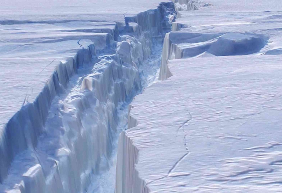 Ледник Туэйтса в Антарктиде за 40 лет стал тоньше на четверть