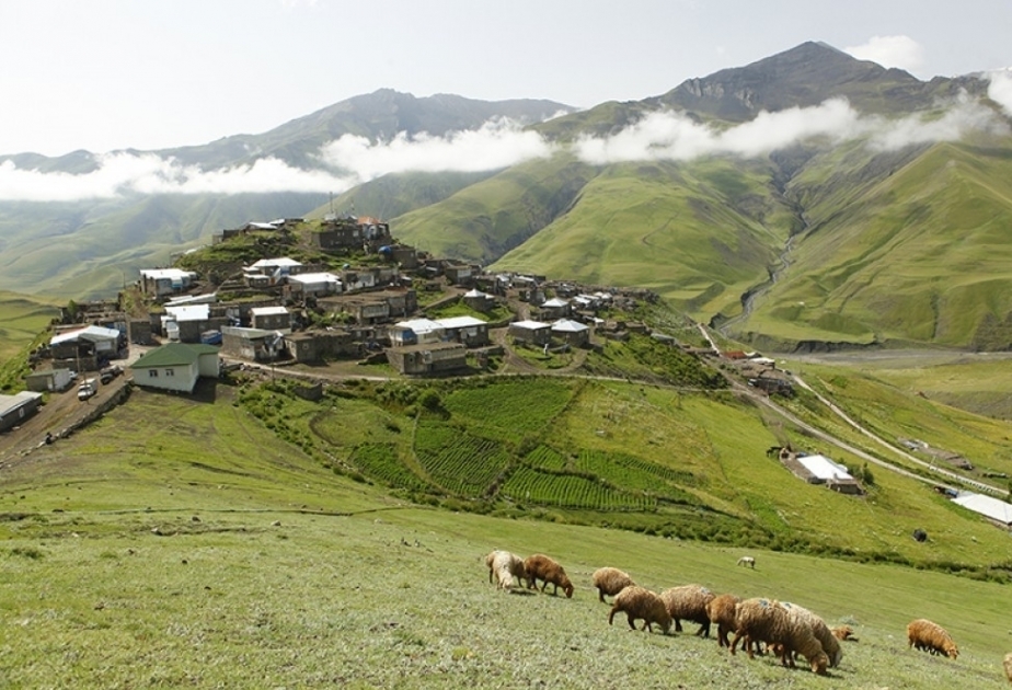 قرية خيناليق وإمكاناتها السياحية