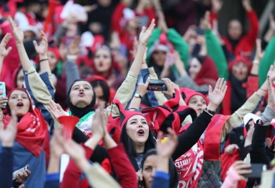 İranda qadın futbol azarkeşi özünə qəsd edib