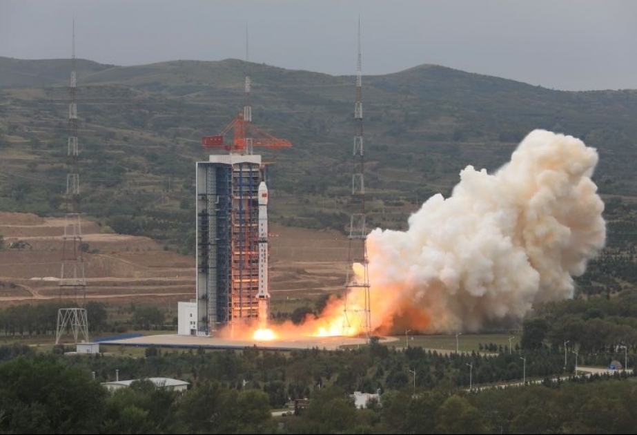 China lanza 3 nuevos satélites