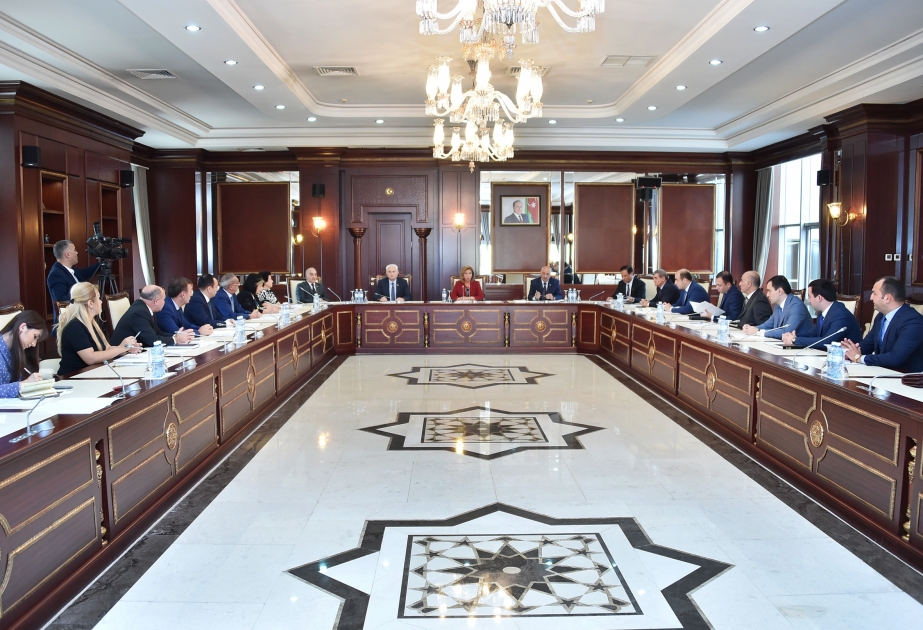 Milli Məclisin İnsan hüquqları komitəsinin iclası keçirilib