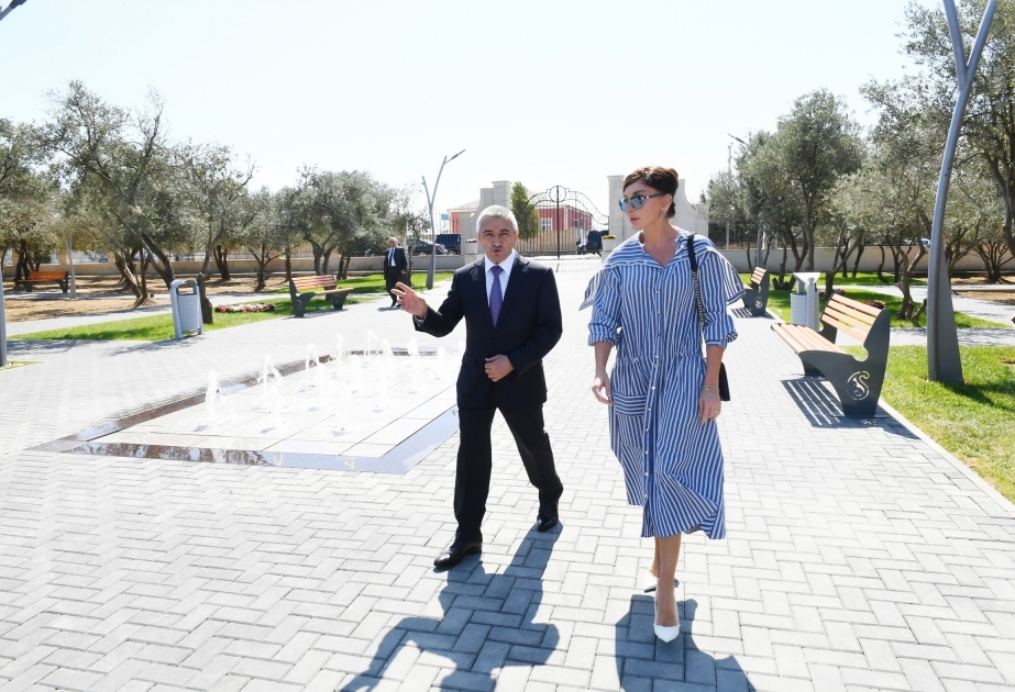 Mehriban Aliyeva se familiarizó con el parque recientemente establecido en Kurdajaní
