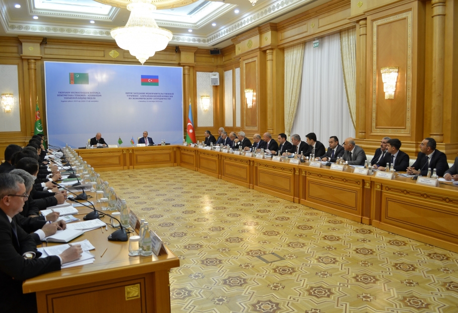 Обсуждены вопросы экономического сотрудничества между Туркменистаном и Азербайджаном

