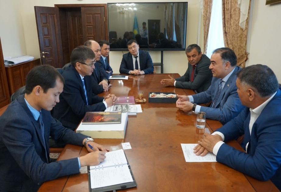 Cooperación entre Azerbaiyán y Kazajstán