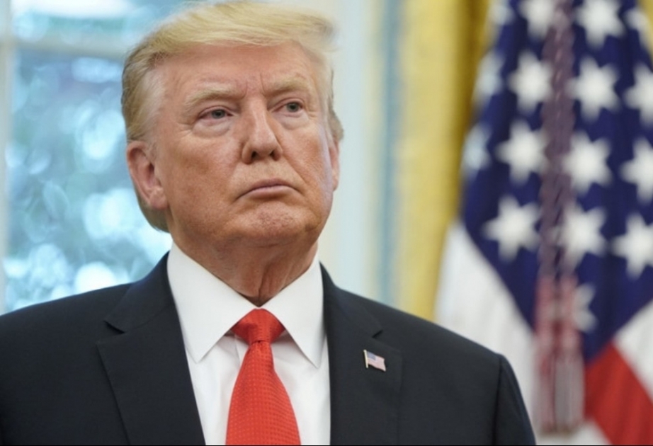 Donald Tramp Kubaya qarşı embarqonun müddətini daha bir il uzadıb