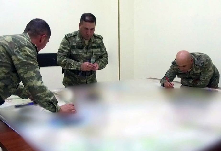 В ходе учений выполняются задачи на картах