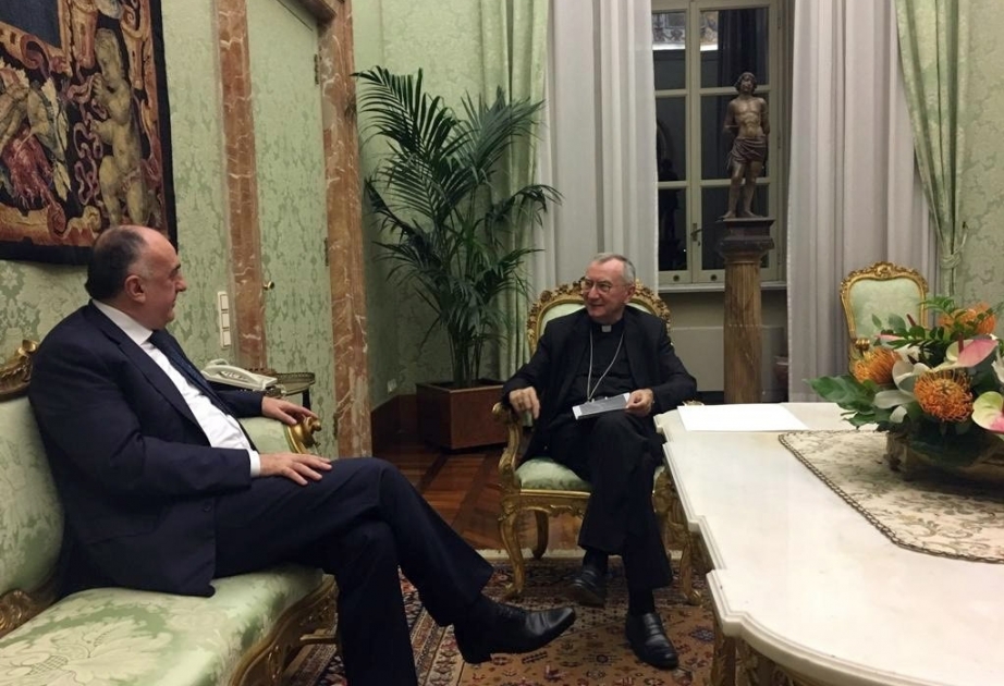 Canciller azerbaiyano se reúne con el Secretario de Estado de Su Santidad