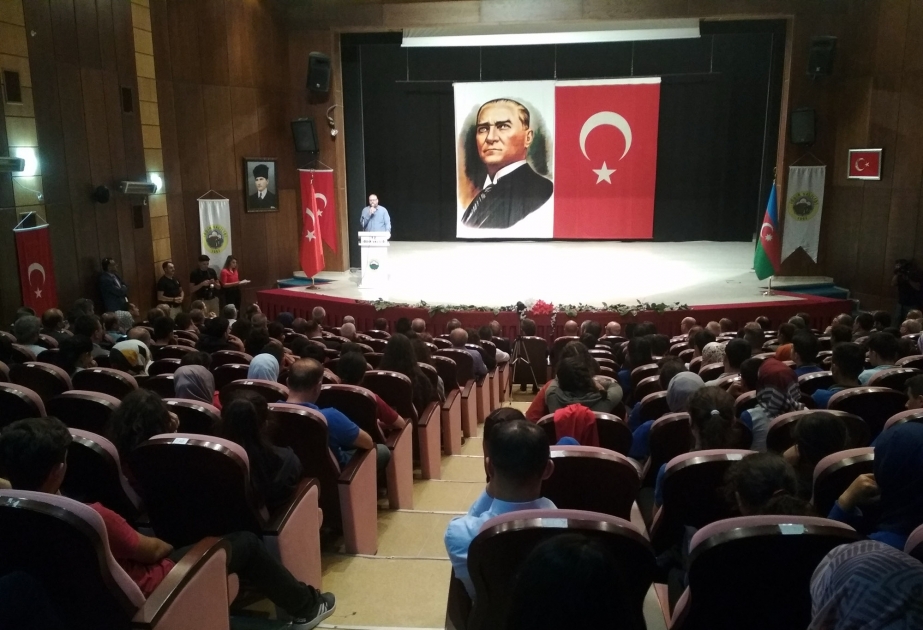 Bakının işğaldan azad edilməsinin 101 illiyi ilə əlaqədar İğdırda konfrans təşkil olunub