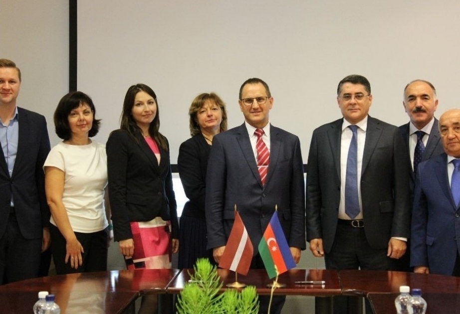 Se implementarán 300 transportes bilaterales y de tránsito entre Azerbaiyán y Letonia