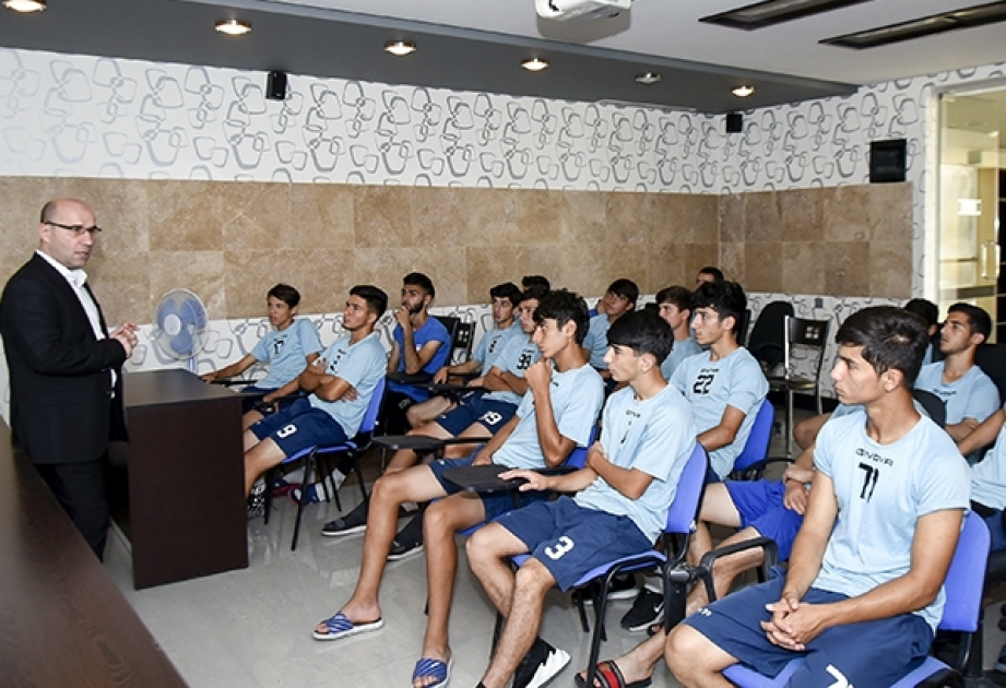 “Tufan” klubunun futbolçuları üçün seminar təşkil olunub
