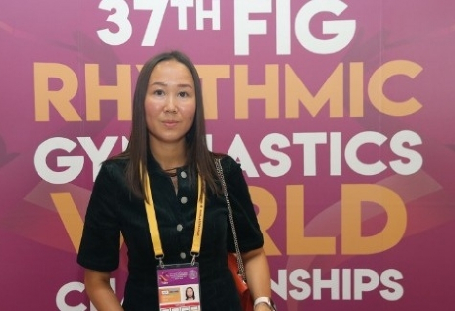 Бывшая чемпионка Европы Алия Гараева пришла поддержать местных спортсменок чемпионата мира по художественной гимнастике в Баку