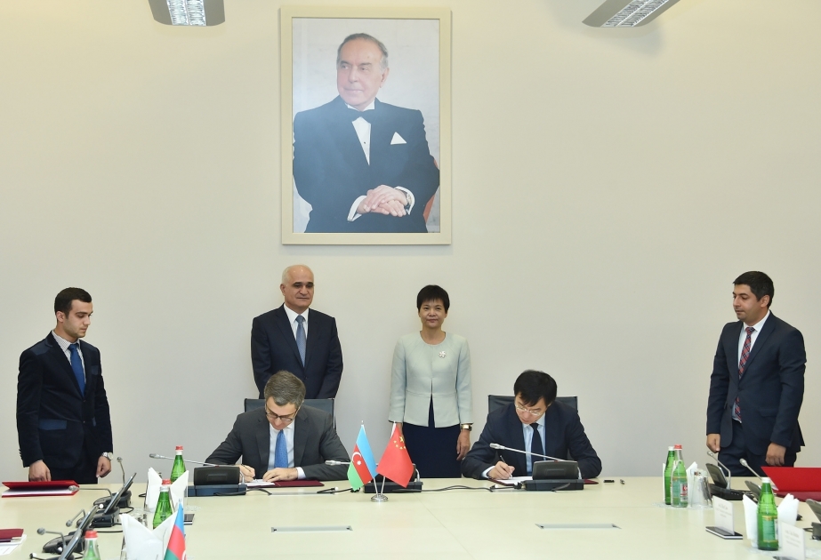 Se firmaron tres acuerdos con la empresa china