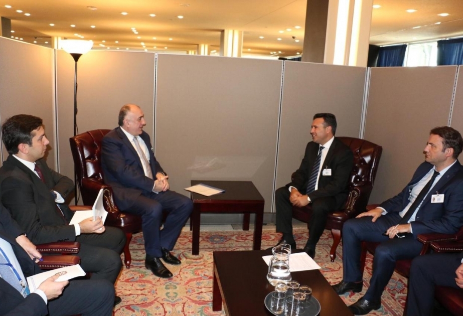 Canciller azerbaiyano mantiene una reunión con el primer ministro Zoran Zaev