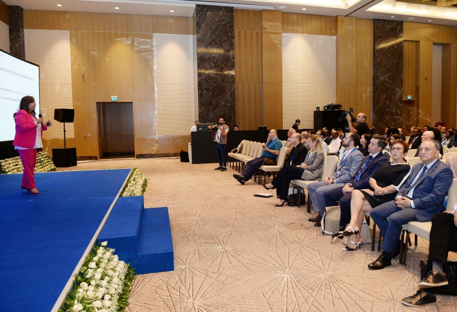 IAEA 2019: Одна из основных докладчиков Ханан Халифа выступила на тему «Оценивание как инициатива реформы – обмен опытом»