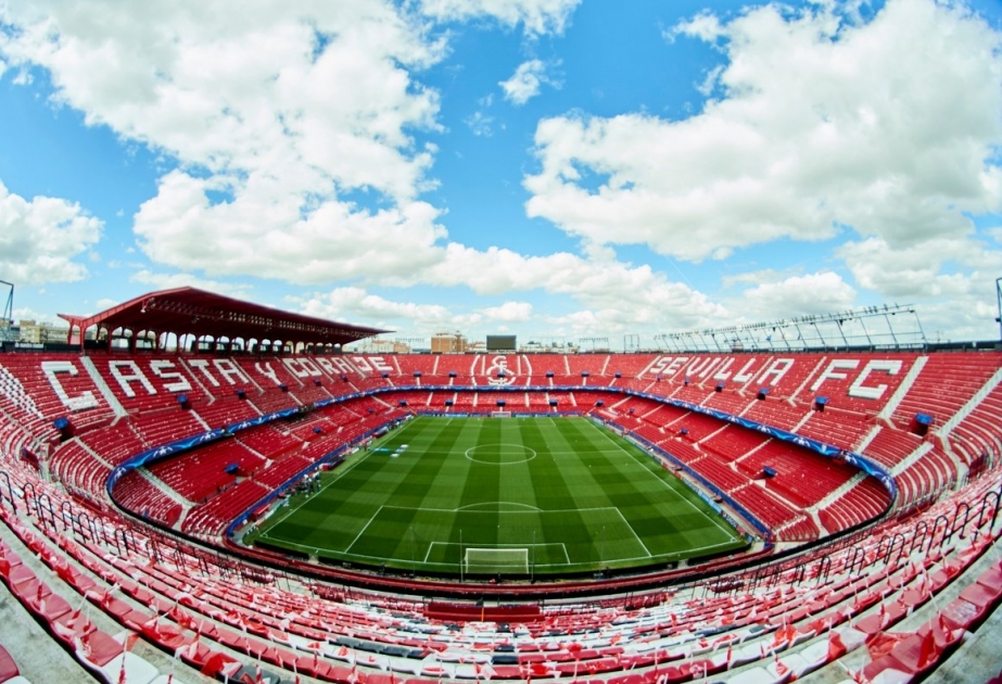 Финал футбольной Лиги Европы в 2021 году пройдет в Севилье