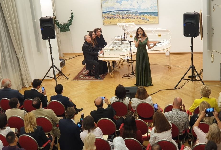 Músicos azerbaiyanos dieron concierto en Viena por el Día Nacional de la Música